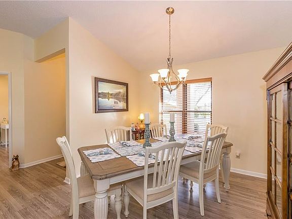 5th image of 702 Lake Eloise Pl