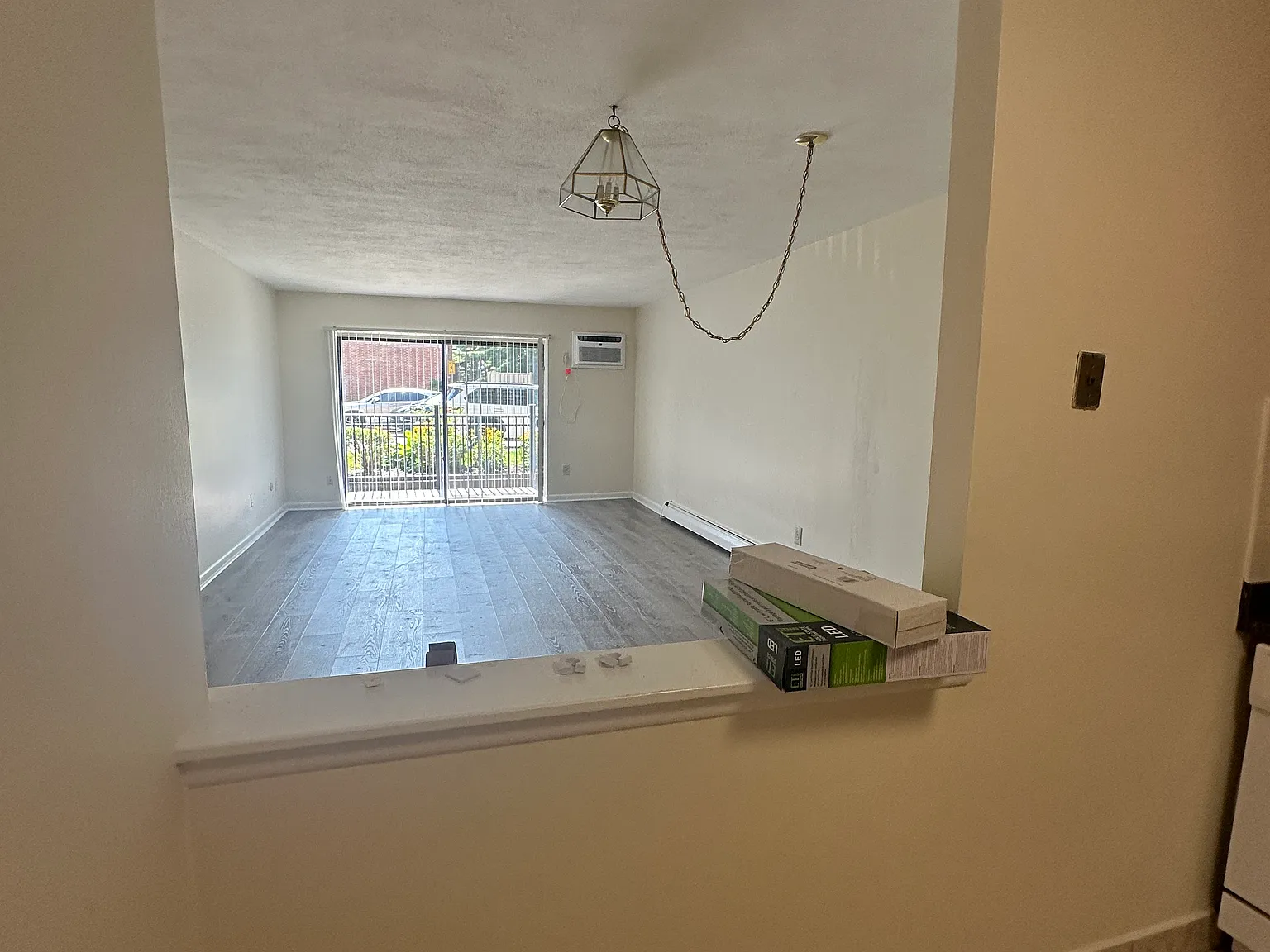 1 bed, 99999 sqft, $2,700 — Photo 2