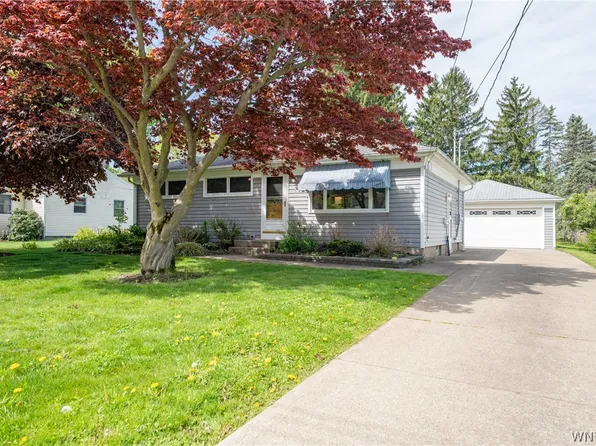 85 Lenora Dr, Hamburg, NY 14075