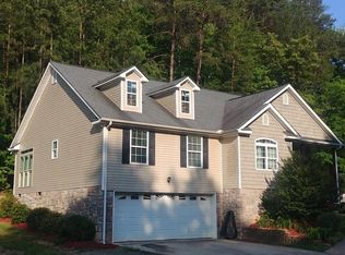 816 Reed Rd, Dalton, GA 30720