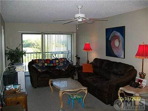 3rd image of 2013 NE Collins Cir #4-90