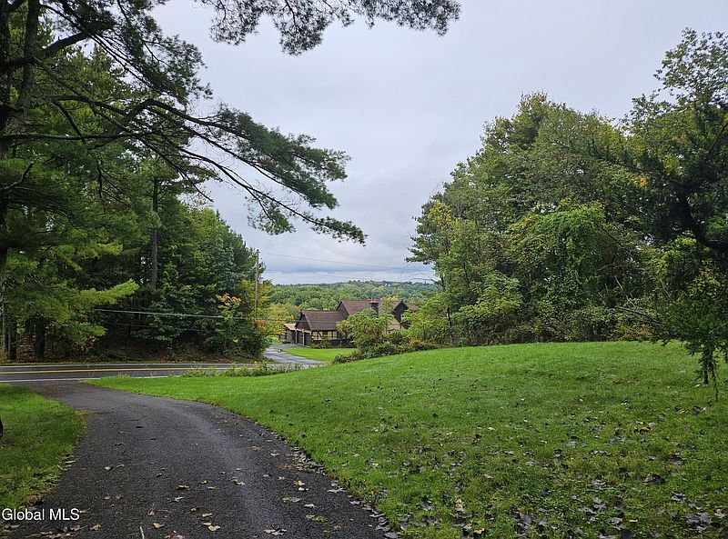 3rd image of 78 Sharpe Road