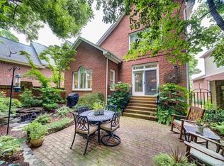 4125 Sharon Commons Ln, Charlotte, NC 28210