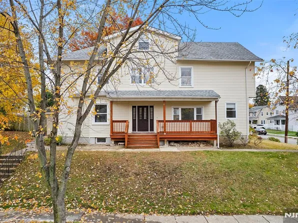 30 Clarendon Pl, Hackensack, NJ 07601