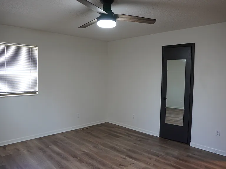 7035 N Holmes St #7035 — Photo 17