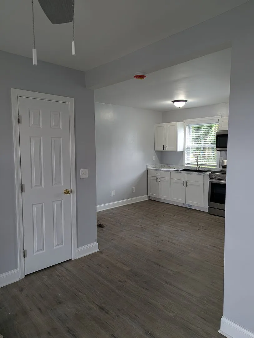 104 S. Parke Street — Photo 2