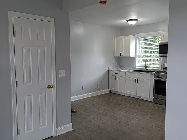 104 S Parke St — Photo 2