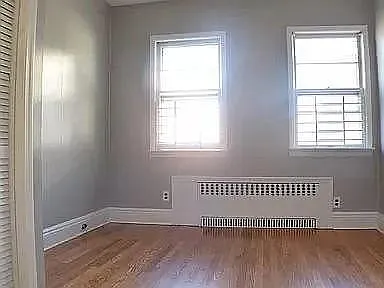 3 bed, 1.0 bath, 800 sqft, $2,400 — Photo 4
