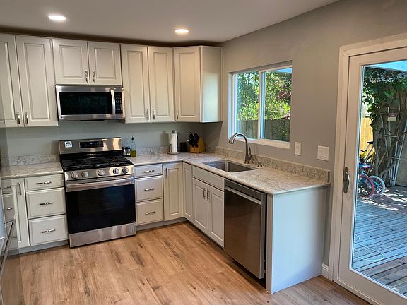2nd image of 10747 Cariuto Ct