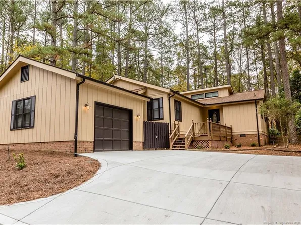 306 Harbor Trce E, Sanford, NC 27332