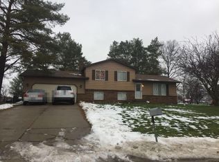 2445 Valley Church Dr, Clio, MI 48420