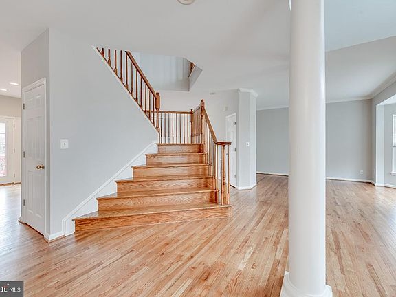 entry way stairs