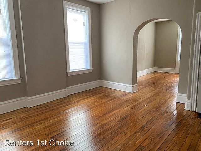 1st image of 3842 Iowa Ave