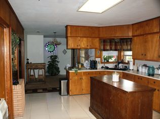 1017 Highway 159, Fayetteville, TX 78940