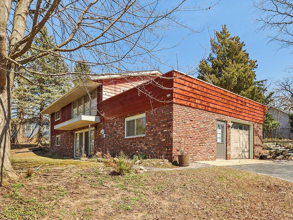 1st image of 428 Ridge AVENUE
