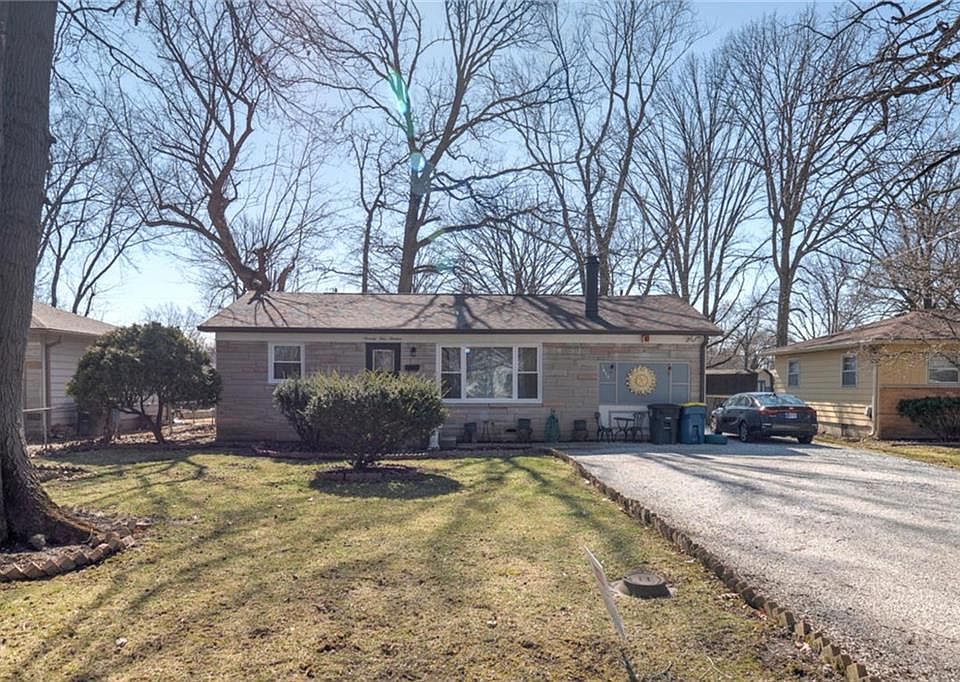 1st image of 7419 E 48th St