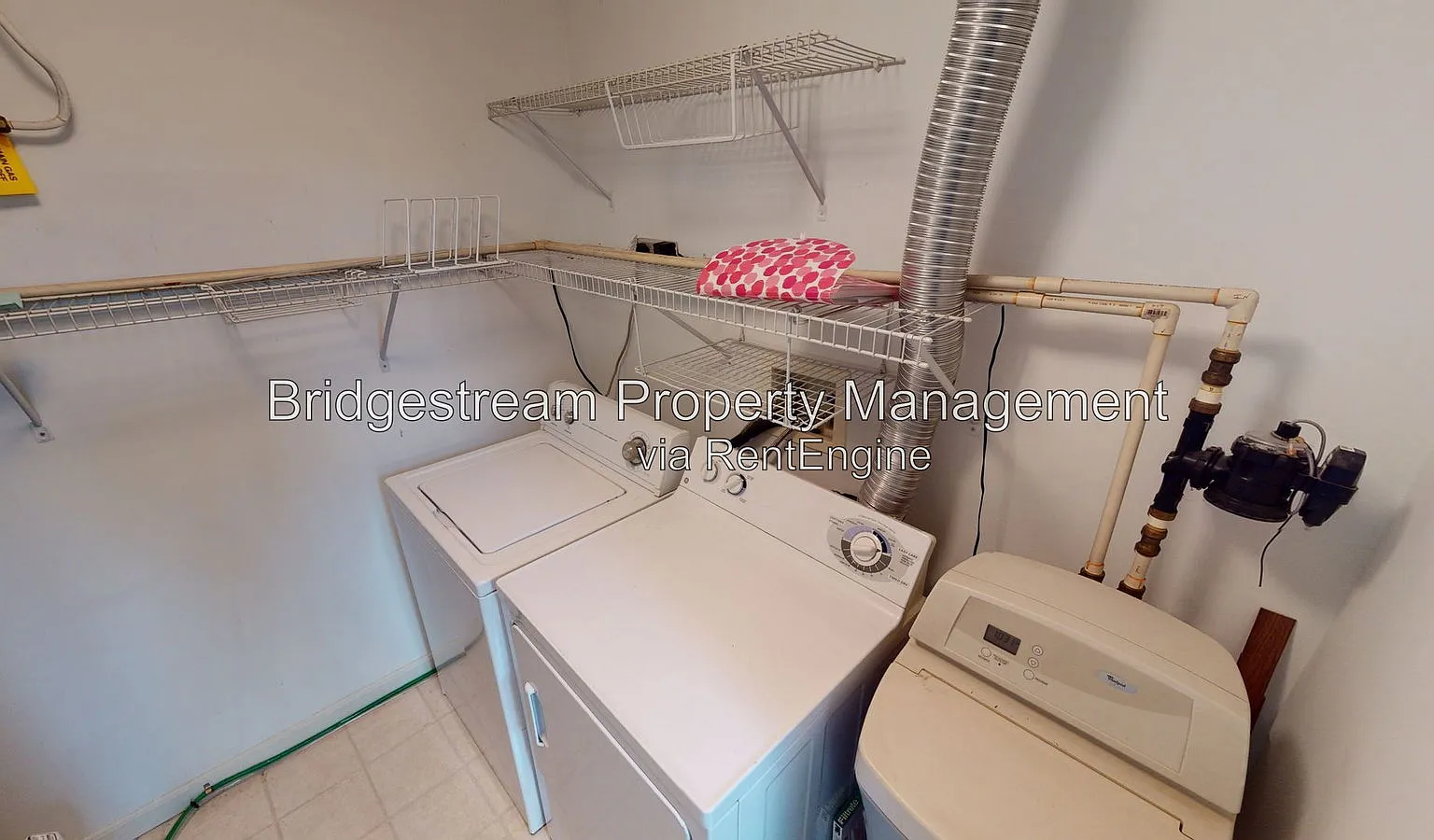 3 bed, 2.0 bath, 1367 sqft, $1,650 — Photo 4