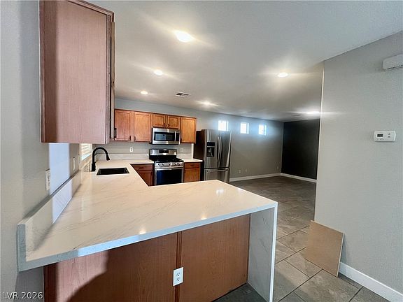 4th image of 5228 Starter Ave
