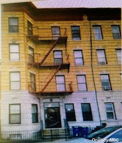 1st image of 876 Macon St #G1a