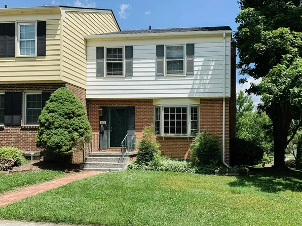 2712 Wellesley Ct, Blacksburg, VA 24060