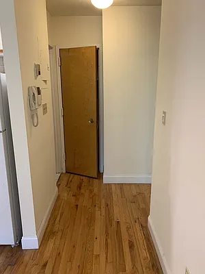 Rented by SRG Real Estate Inc.  | media 12