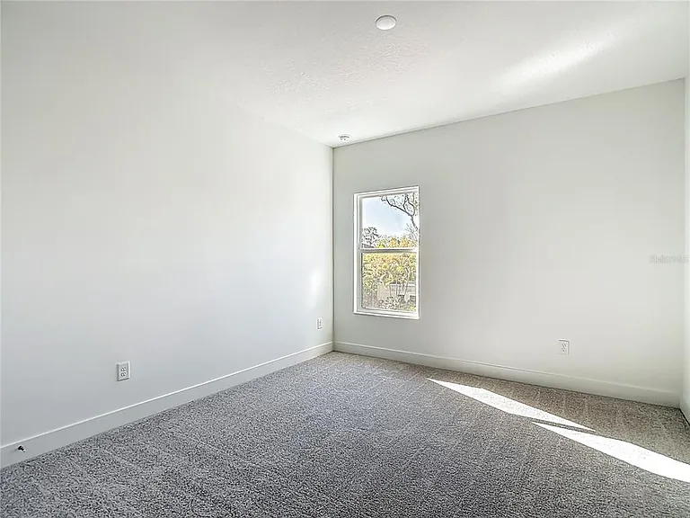 410 S West Shore Blvd — Photo 57