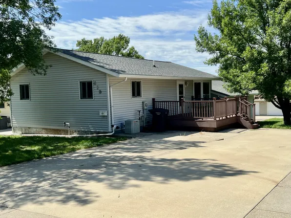 419 N Van Buren Ave, Pierre, SD 57501