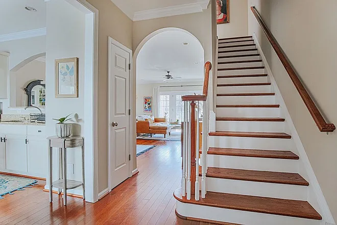 3 bed, 3.5 bath, 2278 sqft, $2,800 — Photo 2