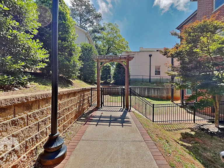 1777 Temple Ave #K — Photo 17