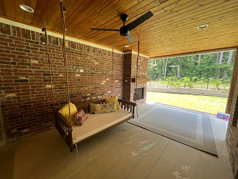 311 Rosemary Way — Photo 32