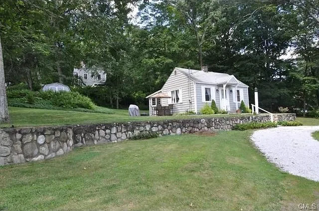 1 Pomperaug Rd — Photo 23