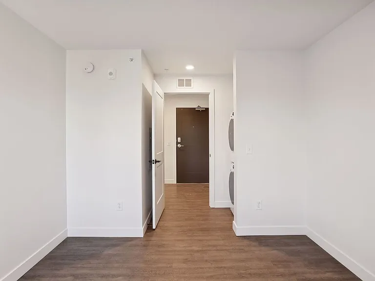 Solstice Apartments — Photo 37