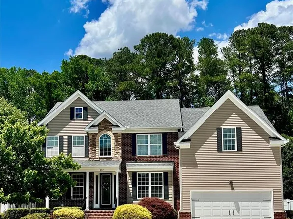 852 Dawson Cir, Chesapeake, VA 23322