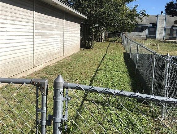 2nd image of 2702 Timberline Dr