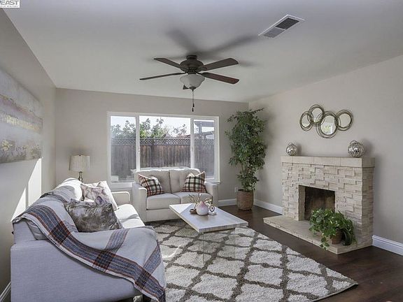 5th image of 5658 Oakmont Cir
