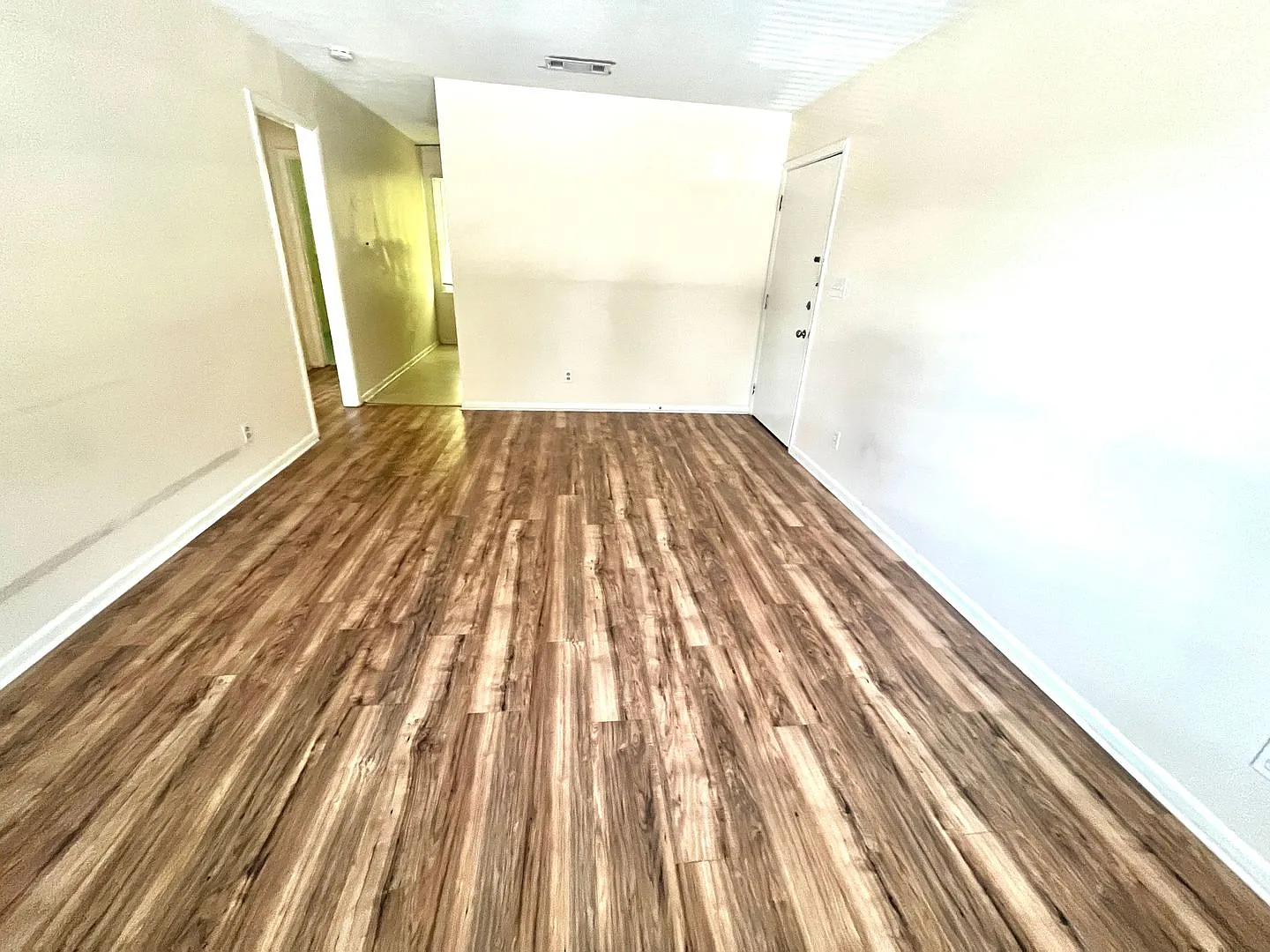 Manning Apartments — Photo 3