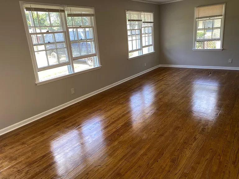 1013 Washington Ave — Photo 6