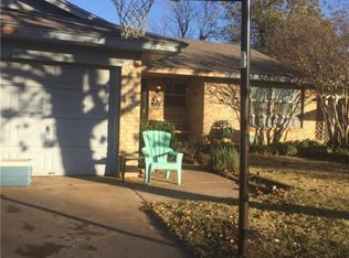 1416 Lawton, Moore, OK 73160