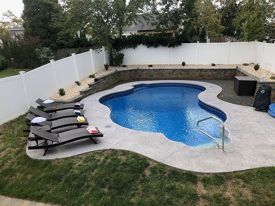 2nd image of 31 Alpha Ave