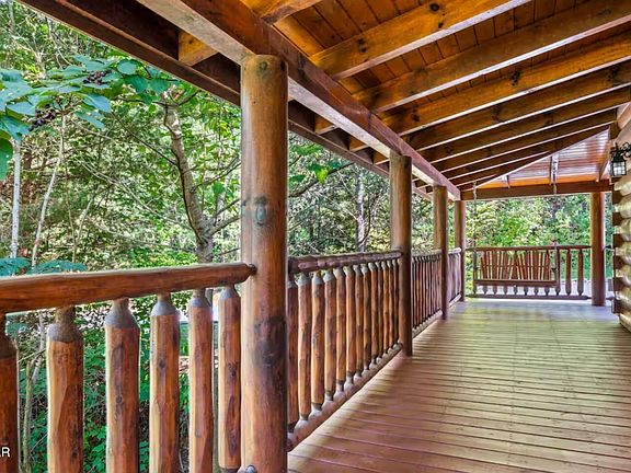 3rd image of 1316 Timberwolf Way