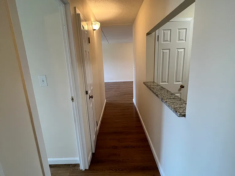 Highland Ave — Photo 10
