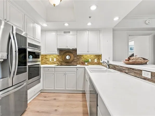 2738 Tiburon BLVD E #206, NAPLES, FL 34109