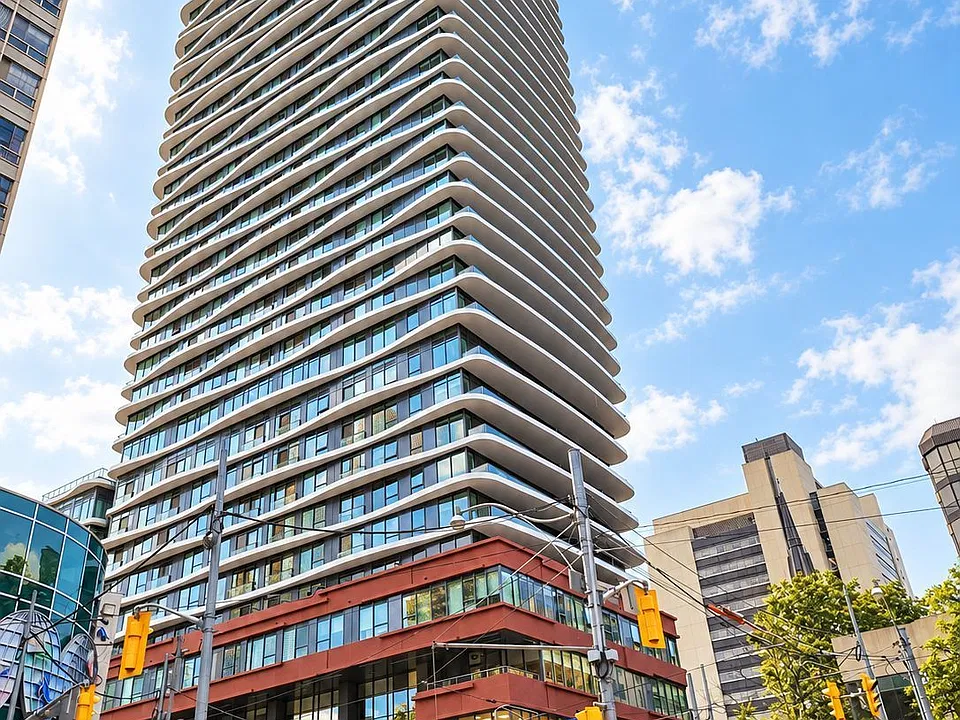 280 Dundas St SW #2906