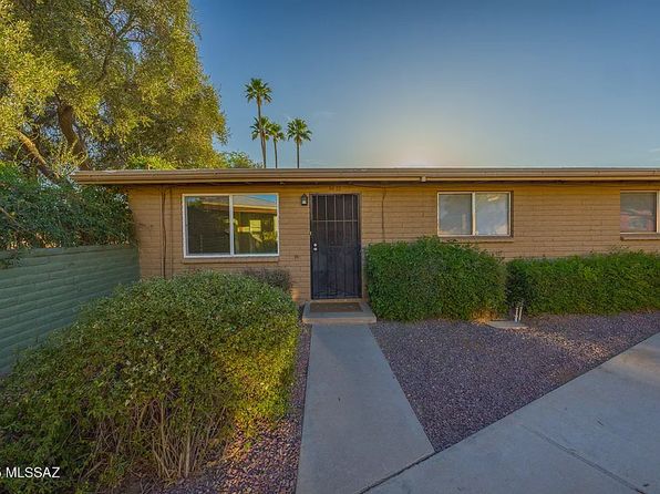 3025 E Blacklidge Dr
