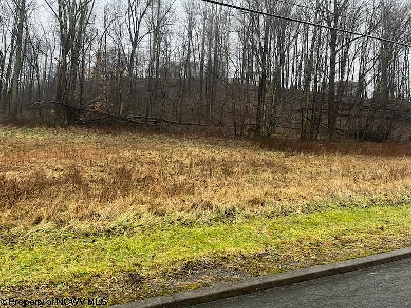 1st image of B 5r Meadowland Dr