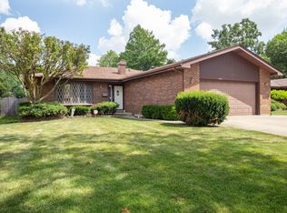 648 W Eggerding Dr, Addison, IL 60101