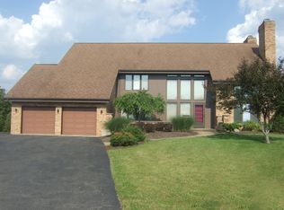 939 Springview Dr, Endicott, NY 13760