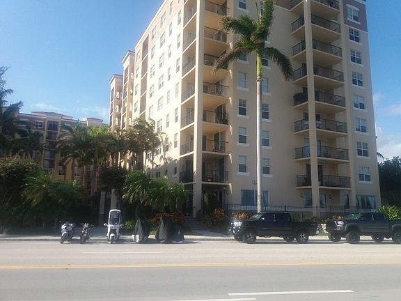 3rd image of 1801 N Flagler Dr APT 112