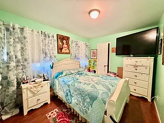 Rented by Astoria Realty