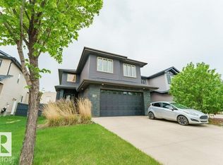 17347 11th Ave SW, Edmonton, AB T6W 1Z6